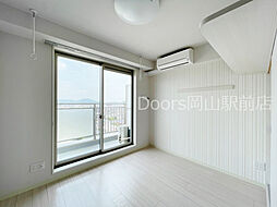 JR山陽本線 高島駅 徒歩2分の賃貸マンション 10階ワンルームのリビング/ダイニング