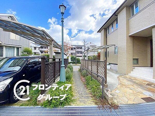 風格ある外観は、住む人のステータスを感じさせる重厚なデザインです。安心感を与える堅牢な造りです。