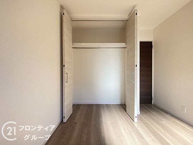 各室に収納スペ―スがありますのでお部屋スッキリ片付きますね