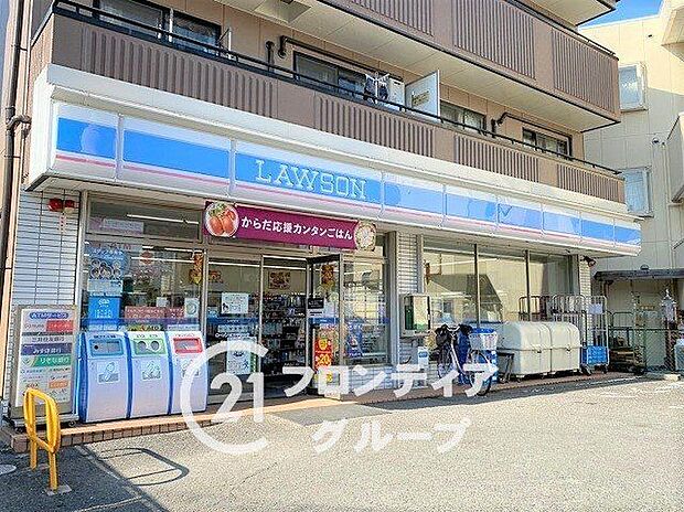 ローソン枚方甲斐田店　徒歩10分。 800m
