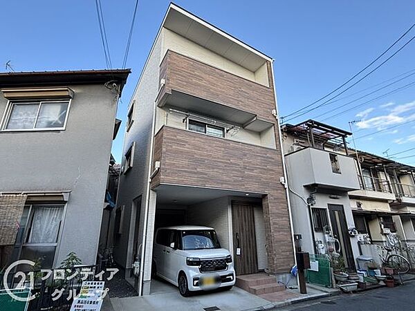 外観：327001670003