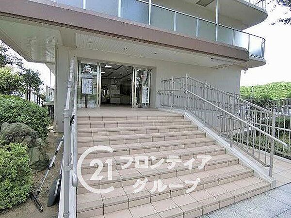 広々としたデザインで、開放感を感じさせます。