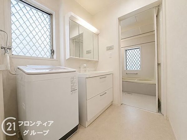 洗面室もきれいにお使いいただいており、そのままのご使用も問題ございません♪内覧時にご確認ください！