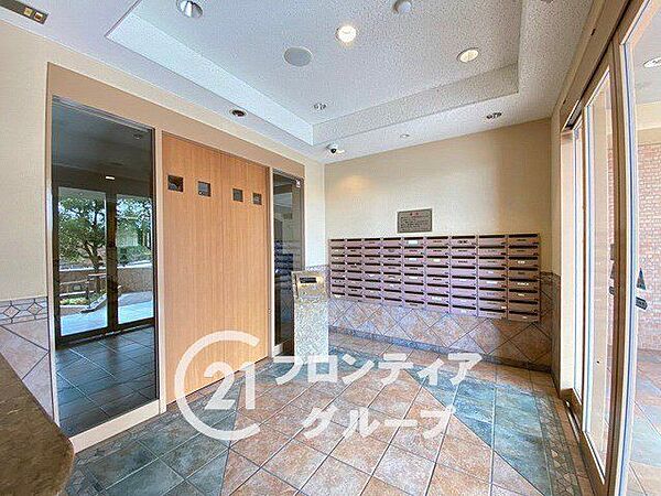 マンションのロビーは、住民の皆様が集うコミュニケーションの場であり、憩いの場です。