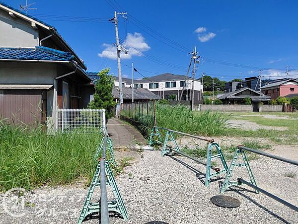 忍ヶ丘駅まで徒歩13分で好アクセス環境です