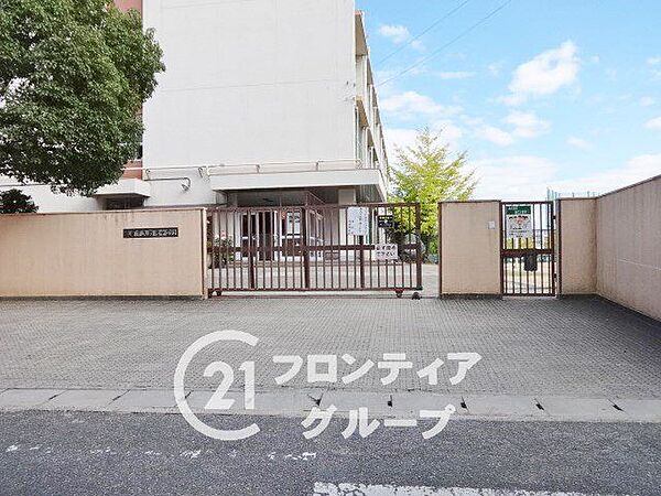 枚方市立招提中学校 徒歩8分。 590m