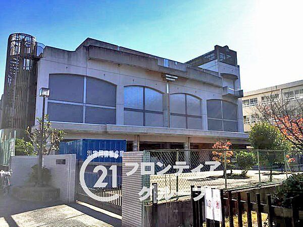 枚方市立長尾中学校 徒歩23分。 1780m