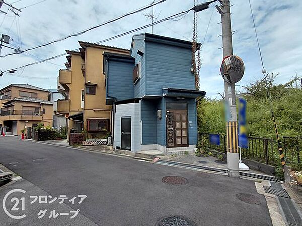 はじめてのマイホーム購入は、わからないことだらけで当然です。資金計画から物件選びまで、順を追ってスタッフが一緒に考えていきます