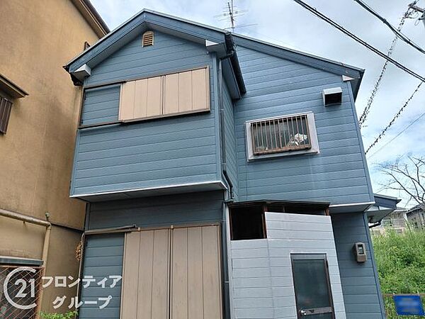 住まい選びは、価格や立地だけでなく、将来の暮らし方まで含めて考えることが大切です。今の段階で気になっていることを、まずスタッフに話してみてください