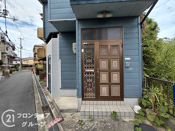 エリアの特性や周辺環境についての情報提供も行っています。物件だけでなく、地域の暮らしやすさも含めてご確認いただけます