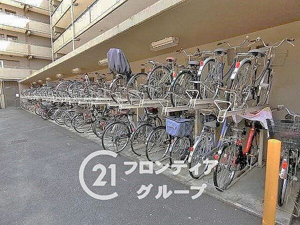 写真だけではわからない採光・広さ・周辺環境の実感は、実際に足を運んでみることが一番です。ご見学はいつでもご予約いただけます