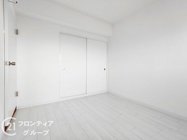 住まい選びは、価格や立地だけでなく、将来の暮らし方まで含めて考えることが大切です。今の段階で気になっていることを、まずスタッフに話してみてください