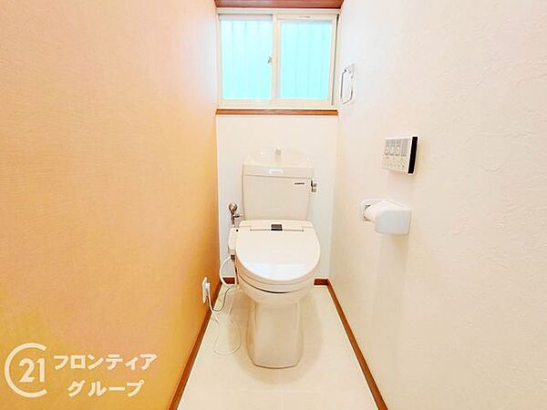 はじめてのマイホーム購入は、わからないことだらけで当然です。資金計画から物件選びまで、順を追ってスタッフが一緒に考えていきます