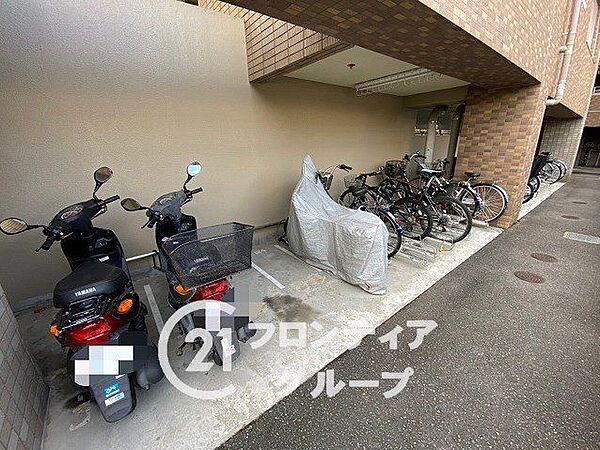 写真だけではわからない採光・広さ・周辺環境の実感は、実際に足を運んでみることが一番です。ご見学はいつでもご予約いただけます