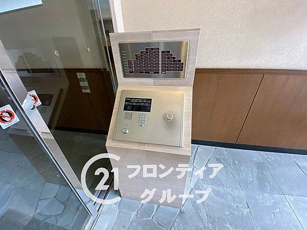 綺麗にメンテナンスされた設備が整う機能的で清潔感のある共用スペースですね！日々の暮らしを快適にサポートしてくれる頼もしい環境が整っています