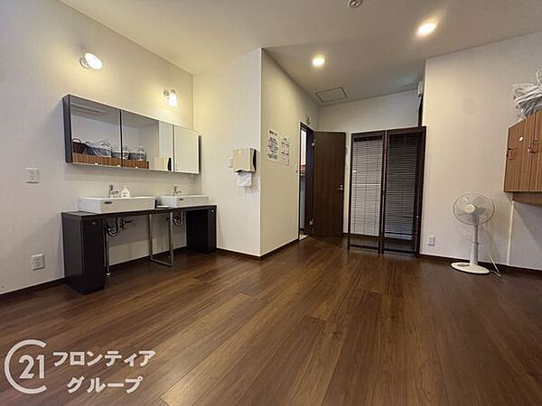 住まい探しで後悔しないためのポイントをスタッフがお伝えします。検討中の方もそうでない方も、まずは一度お話を聞かせてください