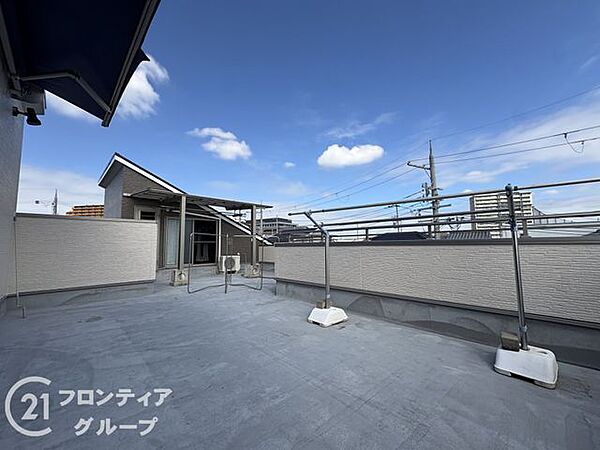 「賃貸のままでいいのか、買うべきか」その判断に必要な情報を、スタッフがわかりやすく整理してお伝えします。お気軽にご相談ください