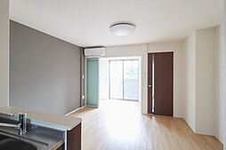 JR東北本線 間々田駅 3.2kmの賃貸アパート 1階1LDKのリビング/ダイニング