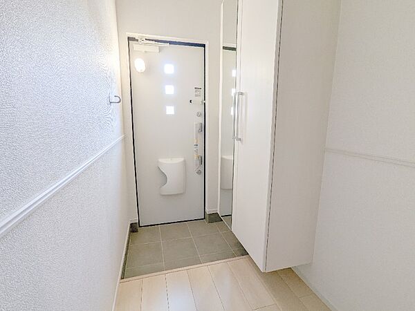 apartment 栃木県小山市東城南４丁目28-3　関口ビル1階