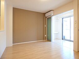 東武日光線 栃木駅 バス12分 平井町下車 徒歩5分の賃貸アパート 1階1LDKのリビング/ダイニング