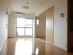 JR東北本線 小金井駅 徒歩7分の賃貸マンション 3階1LDKのリビング/ダイニング