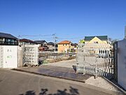 小山駅よりバス7分 徒歩8分 新築 2階建の賃貸物件