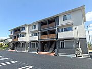 小山駅よりバス11分 徒歩6分 1階 築8年5ヶ月の賃貸物件