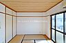 室内：同型別部屋写真（反転）