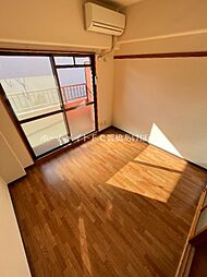 ラ・ヴェルデセコンド 2階2Kのリビング/ダイニング