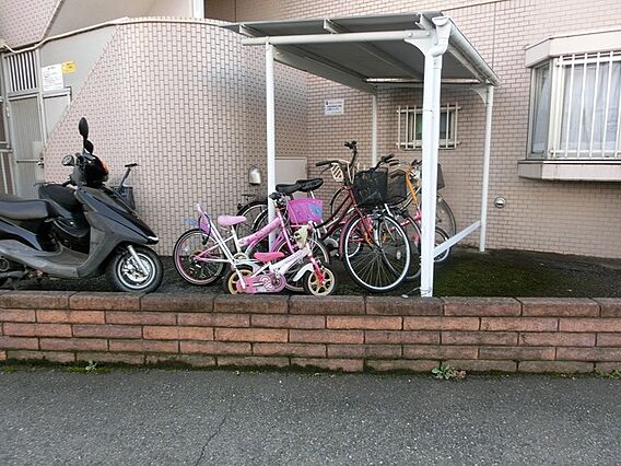 小学校まで徒歩...