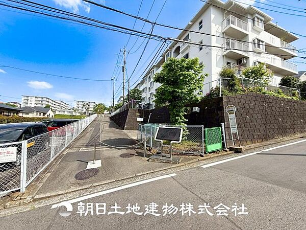 apartment 神奈川県横浜市緑区上山3丁目
地図を見る