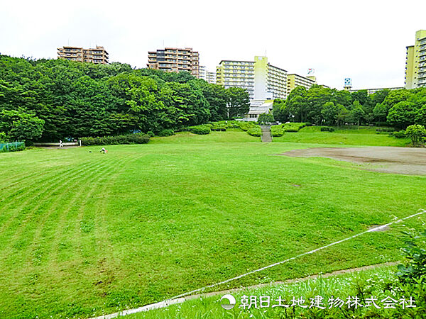 若葉台公園850ｍ
