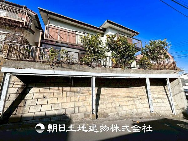 【外観写真】太陽に愛された家。陽当り・通風に優れた魅力的で快適さを追求した土地です。ここに住むからこそ意味がある。そんな特別感に浸りながら、毎日をお過ごし下さい。