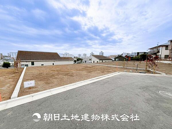 【外観写真】周囲の景観と調和し、心地よい暮らしを提供します。