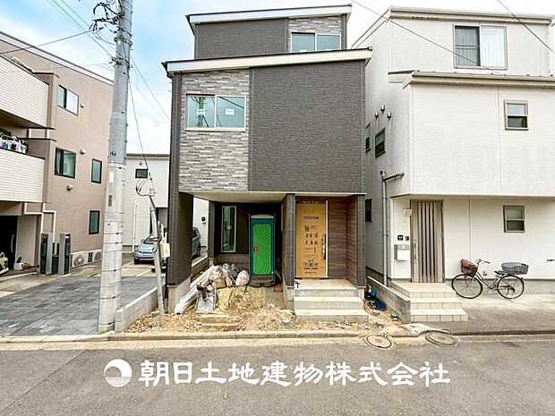 【外観写真】家族や友人との時間など、1番多くの時間を過ごす空間。何気なく過ぎる時でさえも上質で快適な空間でお過ごしください。