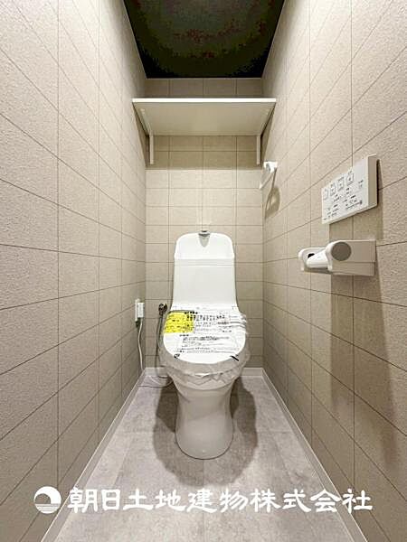 【トイレ】大切な1人時間。寛ぎだけではない、快適な生活を送る為に必要なもの。毎日使う場所だから、より快適な空間に仕上げられています。