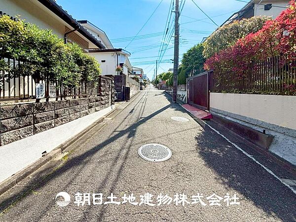 【外観・立地】時間のゆとりと空間、暖かな陽光がもたらす光と風を独占してください。ここから新しい暮らしが始まります。