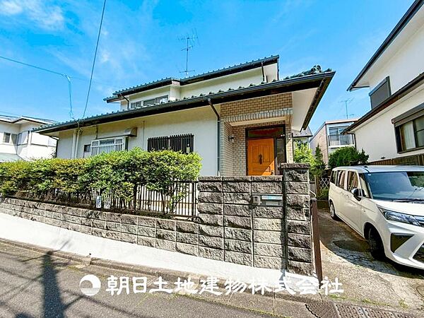 【外観・立地】時代の流行ではなく拘りを貫く。シックなカラートーンで街並みに溶け込む外観は、絶妙なバランスで輝きを放ちます