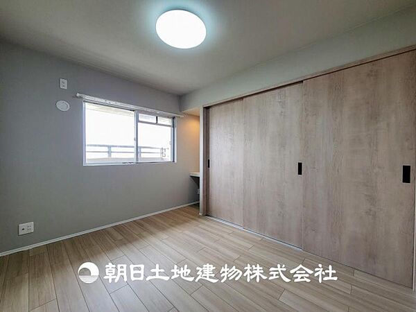 【居室】設計者のセンスが求められる大切な空間だからこそ、落ち着いて過ごせる癒しと寛ぎの空間が欲しい。そんな願いを叶えました。