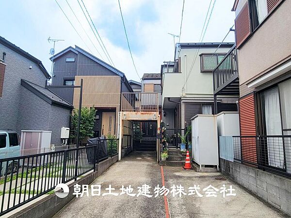 【外観写真】ご自宅で快適に過ごす条件は、一人ひとり違います。個性が強すぎないシンプルな内装とシンプルなデザインで統一しております。居住していく中であなただけの【幸せマイホーム】を創り上げて下さい。