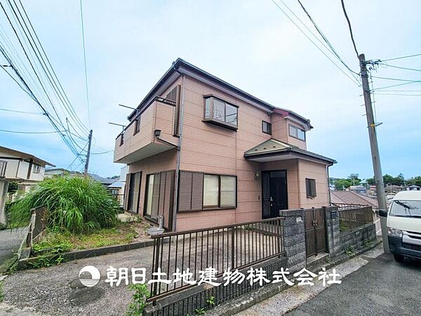【現地写真】前面道路は閑静な住宅地をはしる車通りの少ない道路です。