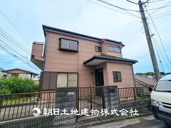 【現地写真】 周辺環境も重要なポイントです。それは月日が経つ事で「近くにあるもの」から「家の財産」へとイメージが変わってくる事を身体が理解しているからだと思います。