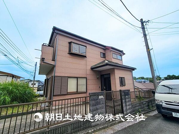 【現地写真】豊かな眺望にふさわしい空間には、通風・採光にも優れ、心地よい光と風があふれています。