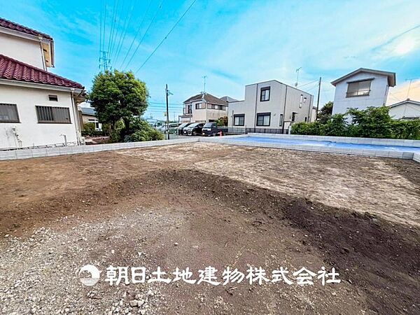 【現地写真】この開放感ある眺望と共に閑静な住宅街の季節感を演出する四季折々の変化を楽しめる心地よい場所となることでしょう。