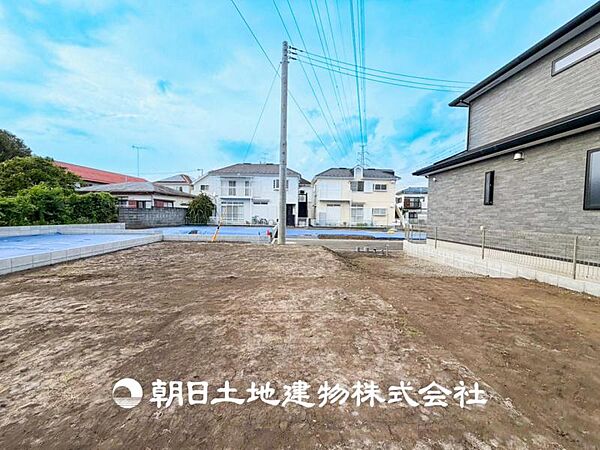 【現地写真】表現された空間はたくさんの光を浴び、風を感じ、暮らしの時間を豊かにし、大切な家族の思い出を刻んでいきます。