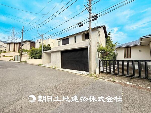 【現地写真】時間のゆとりと空間、暖かな陽光がもたらす光と風を独占してください。新しい暮らしが始まります。