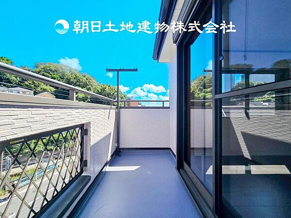 バルコニーを拡大表示