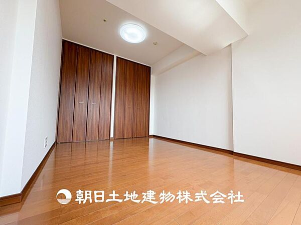 【居室】設計者のセンスが求められる大切な空間だからこそ、落ち着いて過ごせる癒しと寛ぎの空間が欲しい。そんな願いを叶えました。