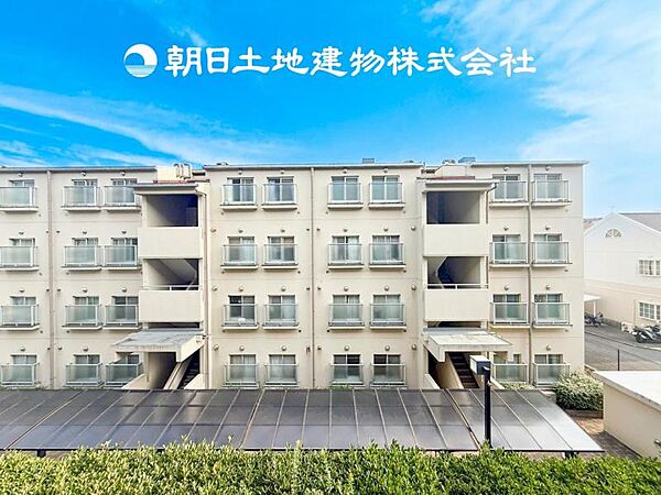 【眺望】太陽に愛された家。陽当り・通風に優れた魅力的で快適さを追求した住宅です。ここに住むからこそ意味がある。そんな特別感に浸りながら、毎日をお過ごし下さい。