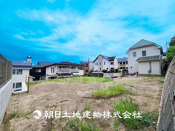 【現地写真】表現された空間はたくさんの光を浴び、風を感じ、暮らしの時間を豊かにし、大切な家族の思い出を刻んでいきます。
